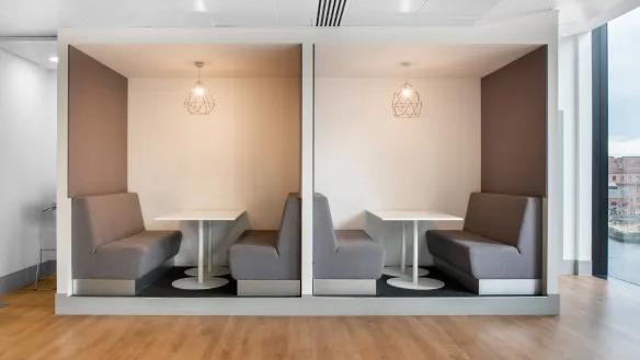 Regus - Graha Makmur Gambar 2