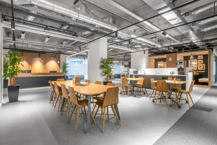 Regus Gambar 4
