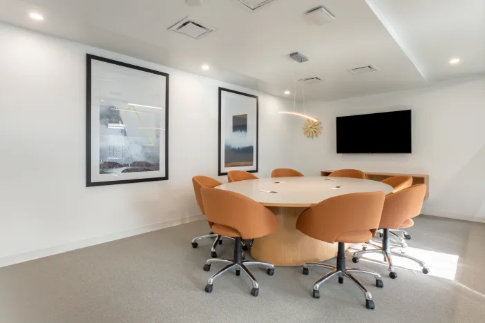 Regus - JB Tower Gambar 3