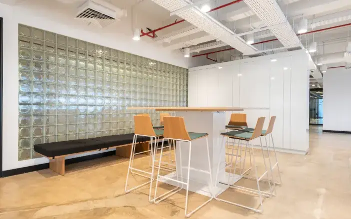 Regus - South Quarter Gambar 4
