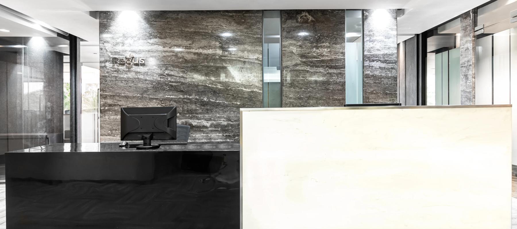 Regus - World Trade Centre Gambar 7