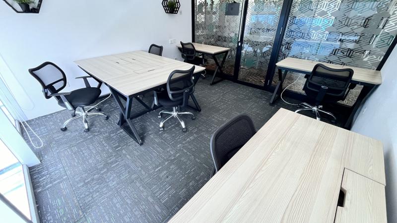 Serviced Office (3-6 pax) Gambar 1