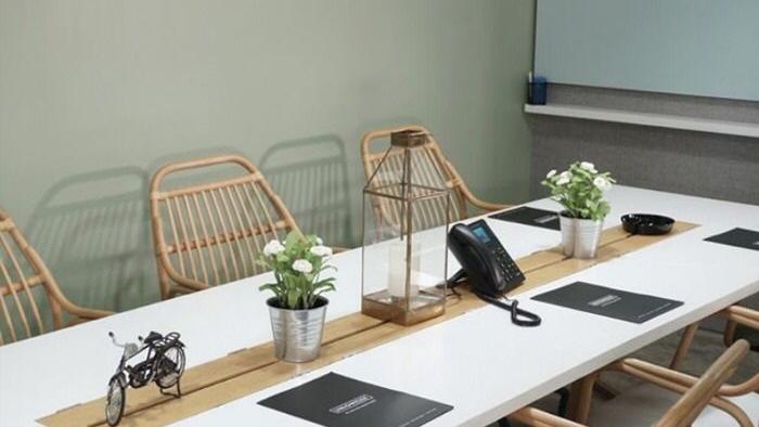 Meeting Room (10 pax) Gambar 2