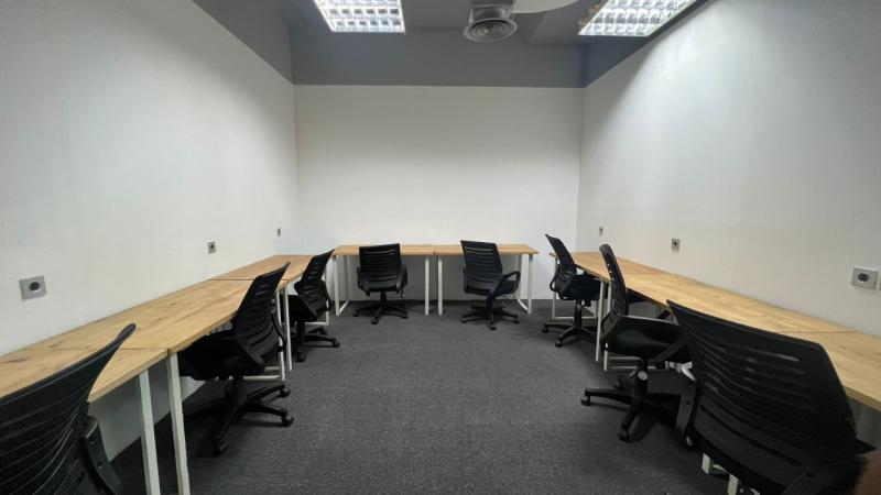 Serviced Office (6-11 pax) Gambar 2