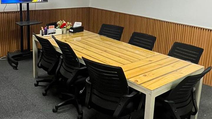 Meeting Room (10 pax) Gambar 2