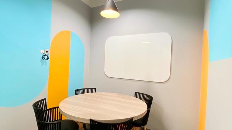 Meeting Room (12 pax) Gambar 1
