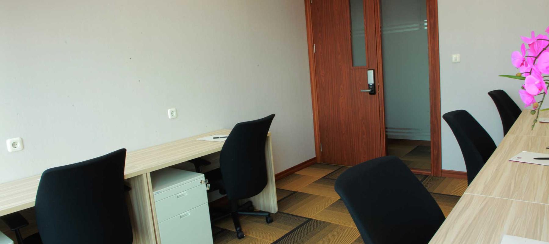 vOffice - Kirana Two Office Tower Gambar 2