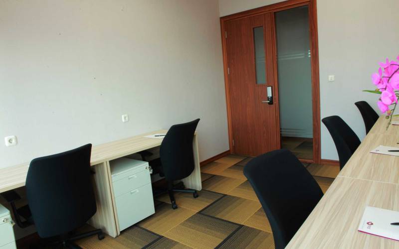 vOffice - Kirana Two Office Tower Gambar 2