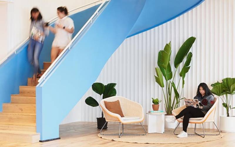 WeWork - Revenue Tower Gambar 3