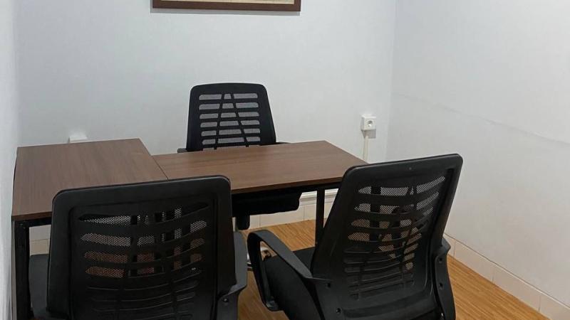 Serviced Office (2 pax) Gambar