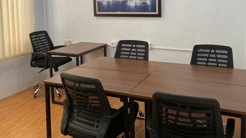 Serviced Office (8 pax) Gambar