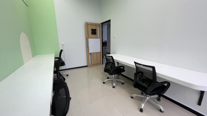 Serviced Office (2-5 pax) Gambar 1