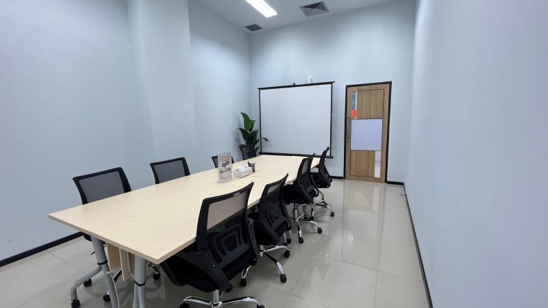 Meeting Room (12 pax) Gambar 3